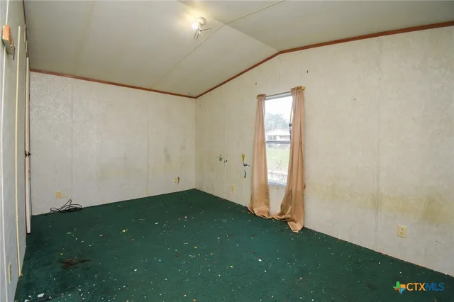 $109,400 | 768 Rodeo Road, Inez, TX 77968