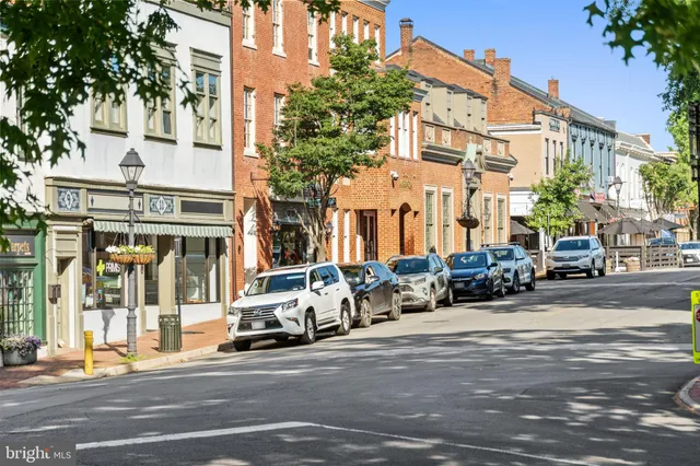 $839,990 | 16452 Bobak Road, Amissville, VA 20106