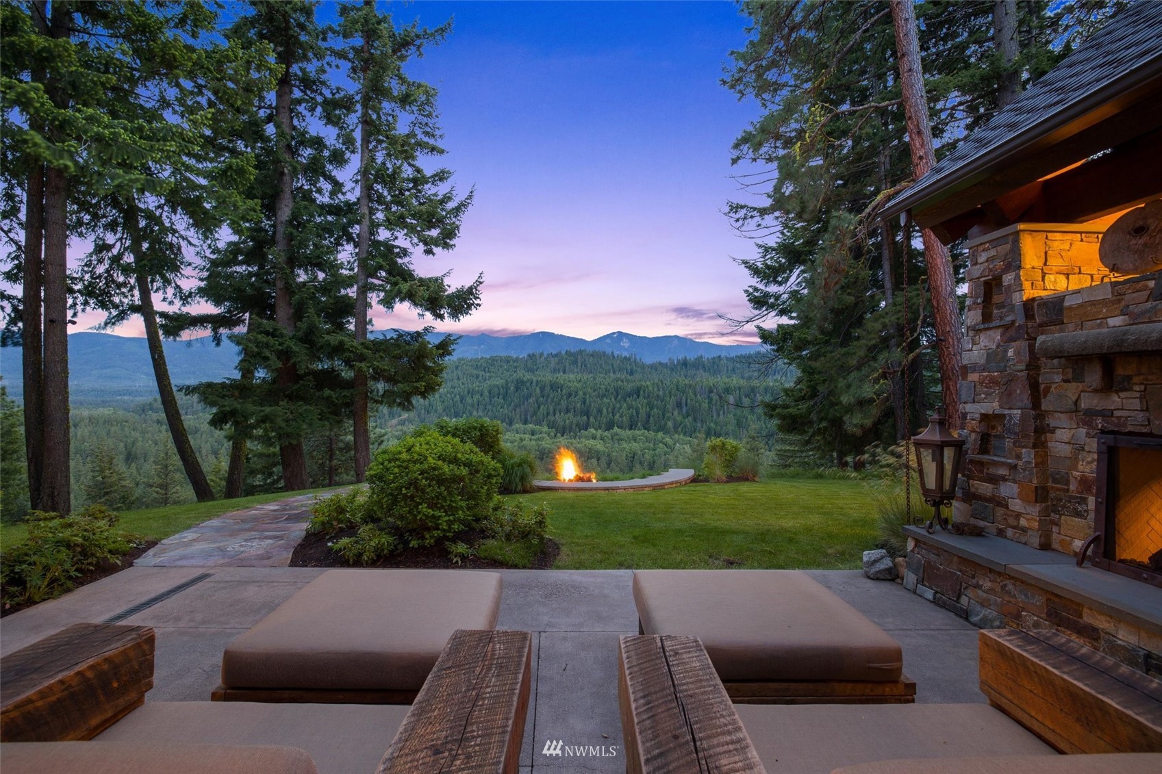 1650 Pinegrass Loop Cle Elum, WA 98922 - Photo 5 of 40 a view of yard with outdoor seating and green space