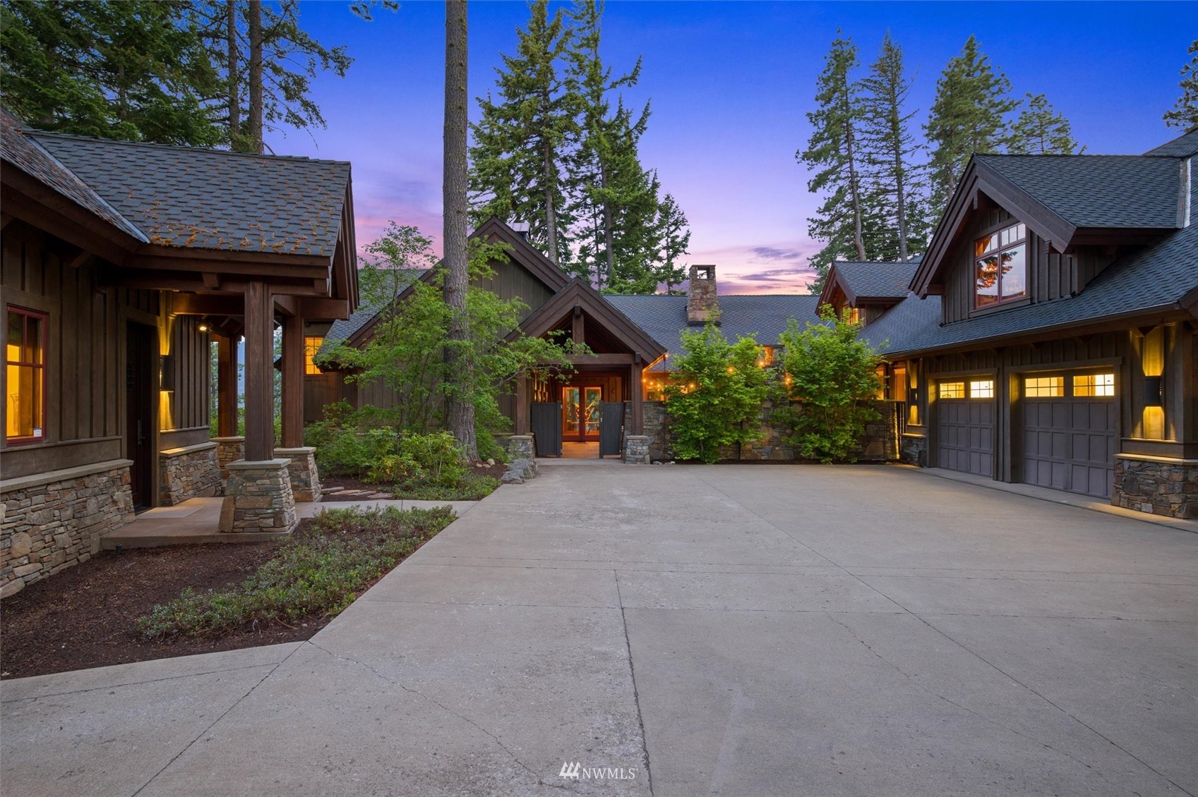 1650 Pinegrass Loop Cle Elum, WA 98922 - Photo 10 of 40 a view of a house along with street