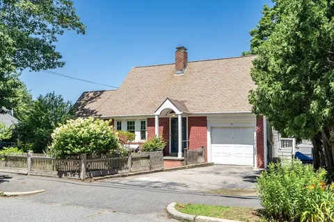 $874,900 | 16 Roundwood Road, Newton, MA 02464