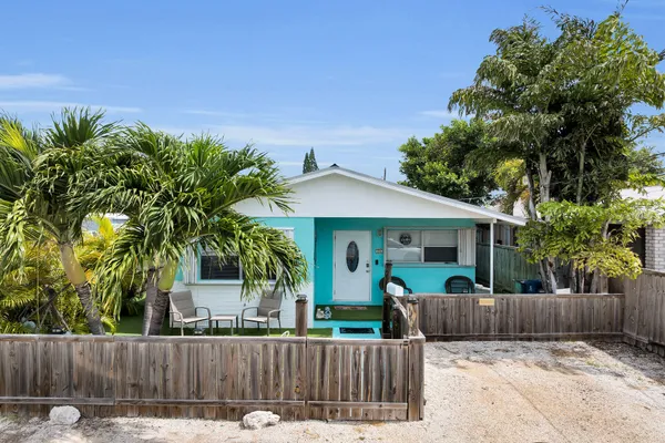 $4,990 | 26 D 11th Avenue, Stock Island, FL 33040