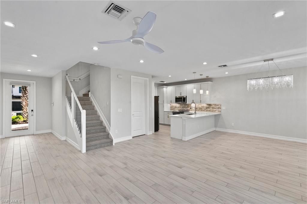 7469 Rockefeller Drive Naples, FL 34119 - Photo 3 of 40 Gallery Image 3