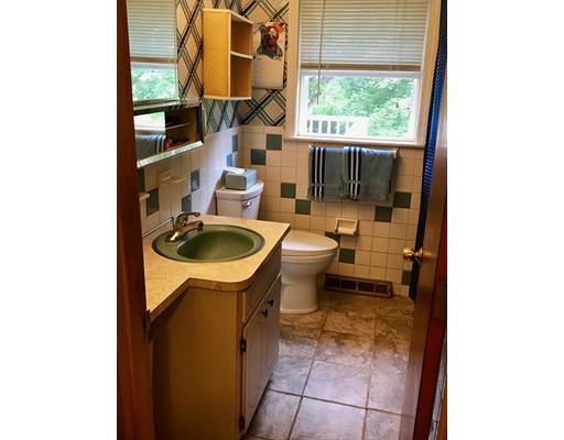 4 Greenwood Road Sharon, MA 02067 - Photo 16 of 27 Gallery Image 16
