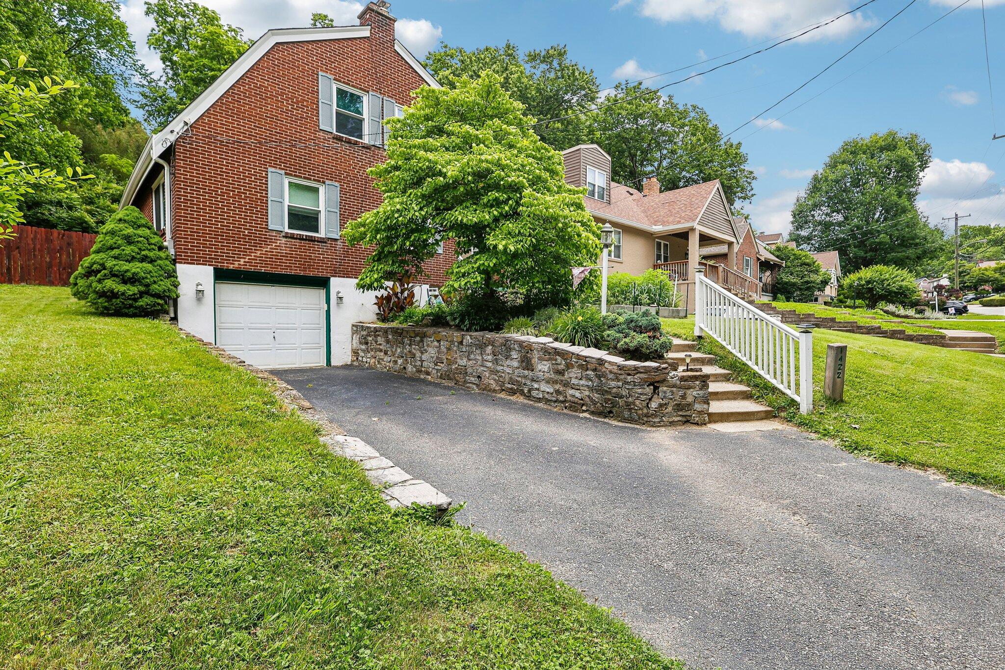 1422 Amsterdam Road Covington, KY 41011 - Photo 7 of 38