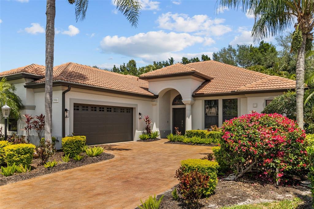 13906 Siena Loop Lakewood Ranch, FL 34202 - Photo 3 of 67 Gallery Image 3