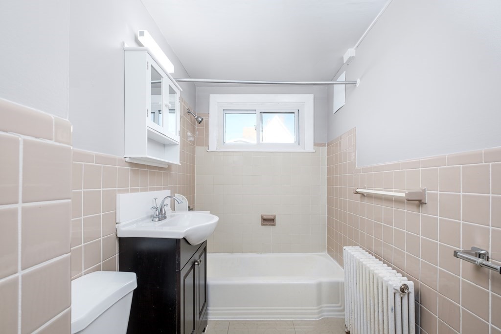 33 Ellsworth Street, Unit 2 Everett, MA 02149 - Photo 7 of 10