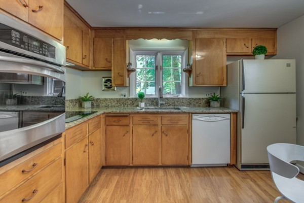 11 Andrews Road Wakefield, MA 01880 - Photo 17 of 30 Gallery Image 17