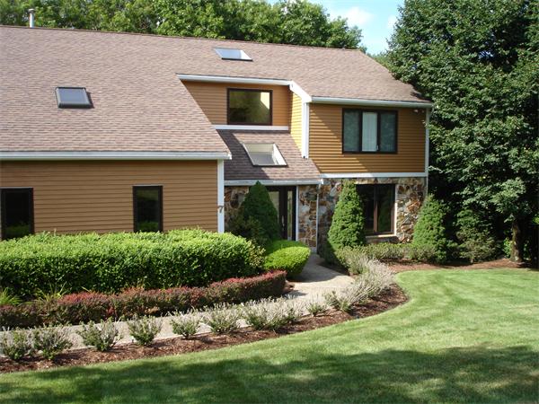 7 Knight Road Sharon, MA 02067 - Photo 4 of 14 Gallery Image 4