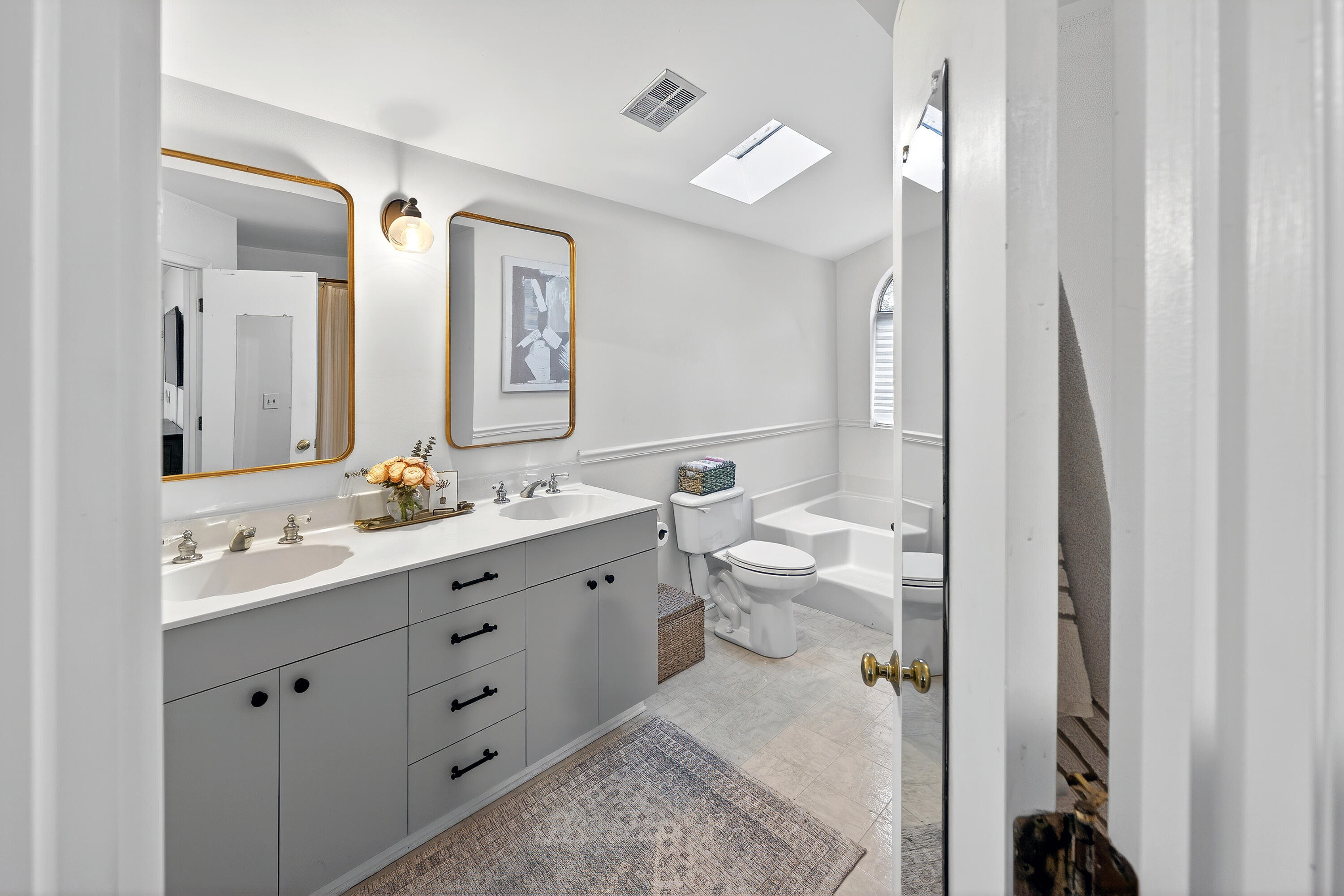 1258 Llewellyn Road Mount Pleasant, SC 29464 - Photo 16 of 35 Primary Bath