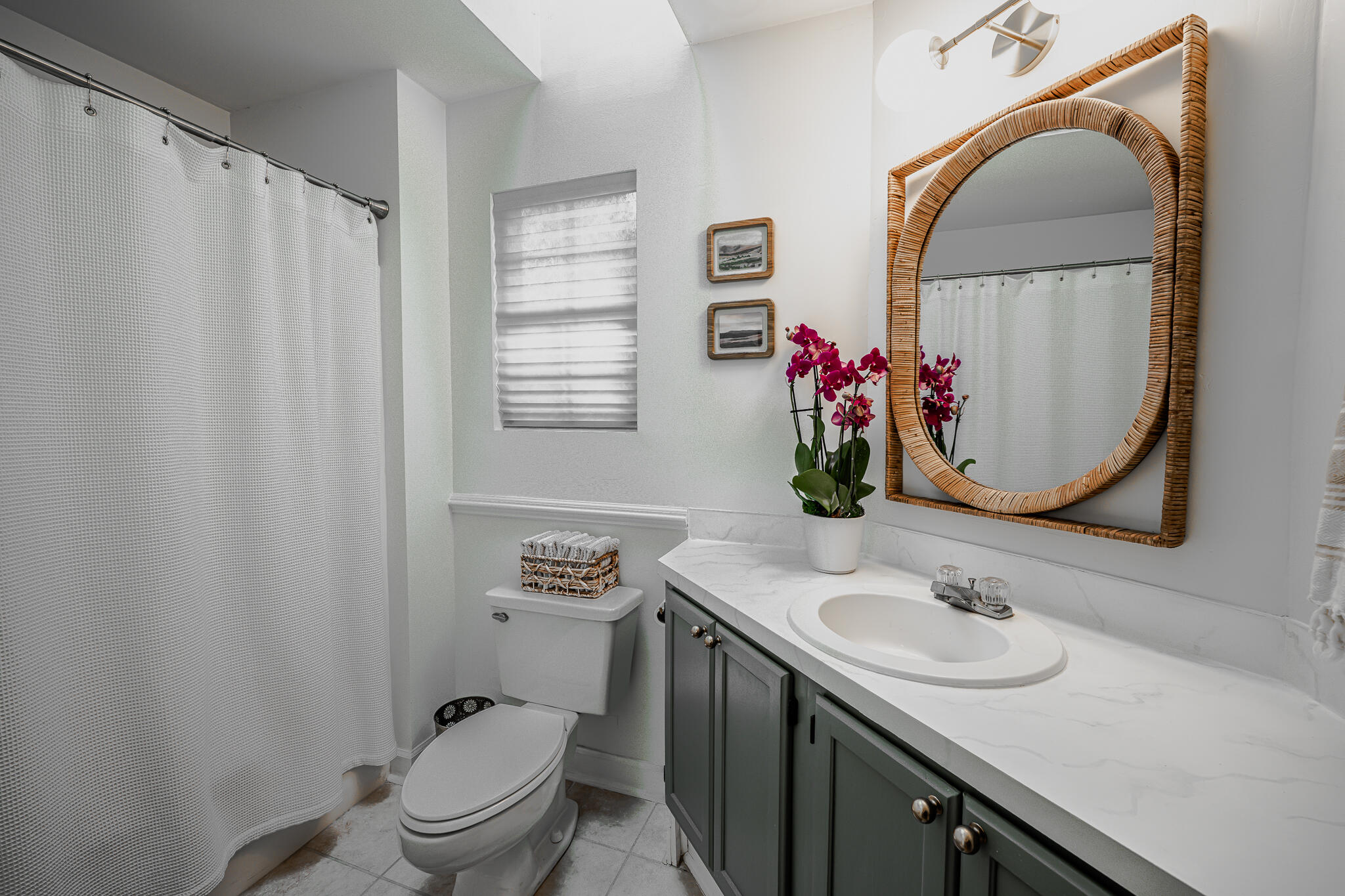 1258 Llewellyn Road Mount Pleasant, SC 29464 - Photo 22 of 35 Secondary Bath