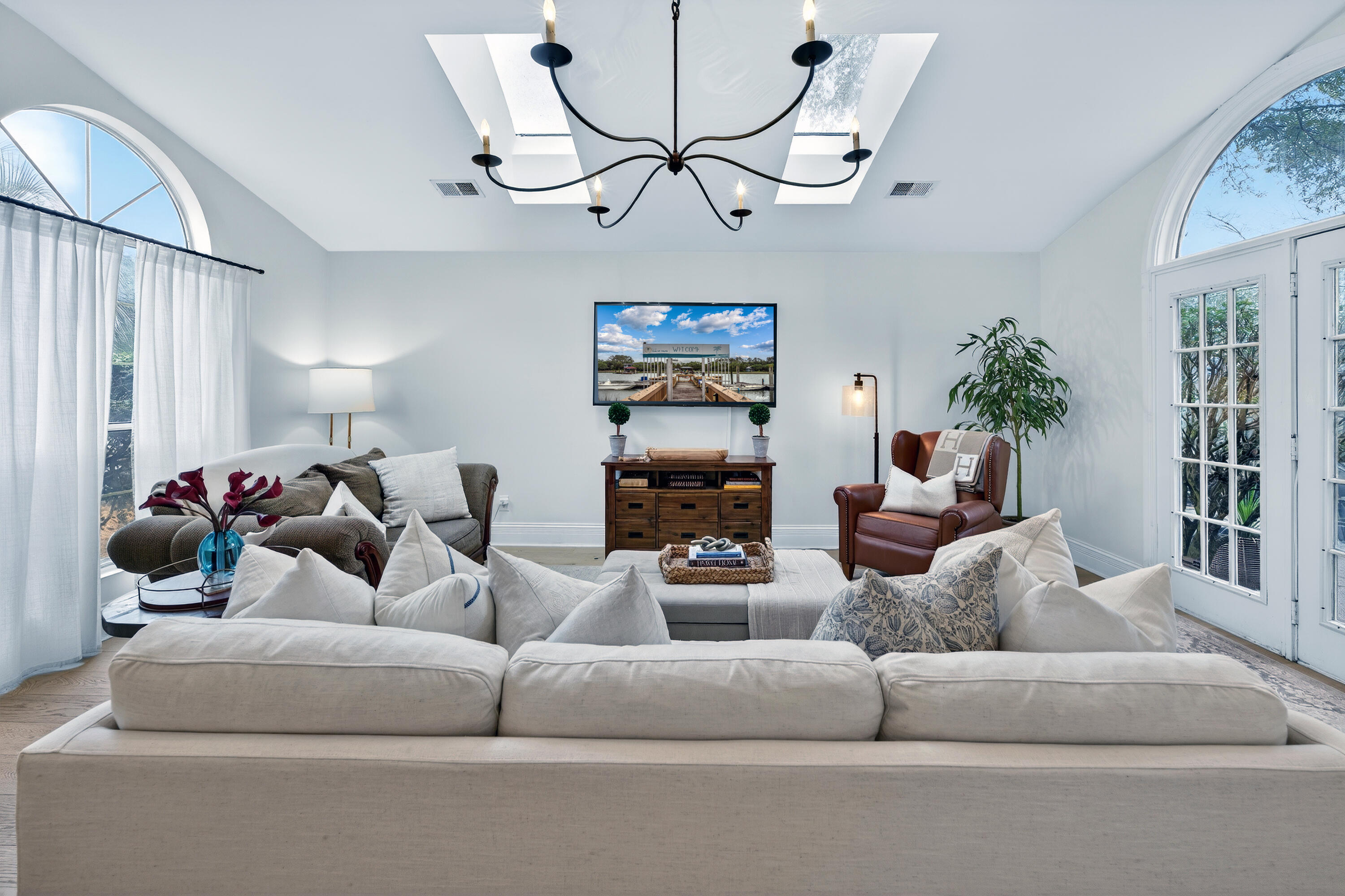 1258 Llewellyn Road Mount Pleasant, SC 29464 - Photo 7 of 35 Great for Entertaining