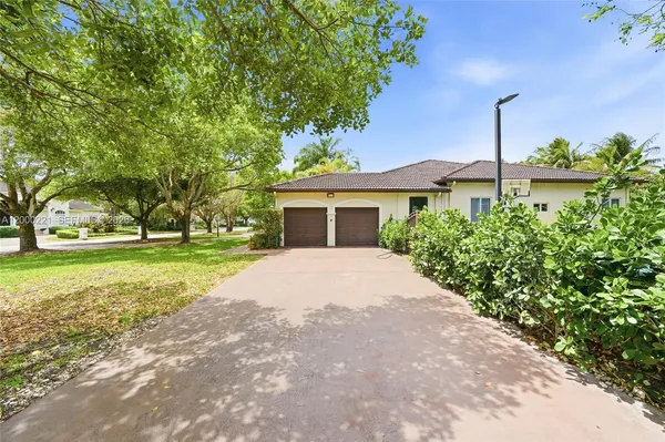 $1,750,000 | 9901 Southwest 145th Street, Miami, FL 33176