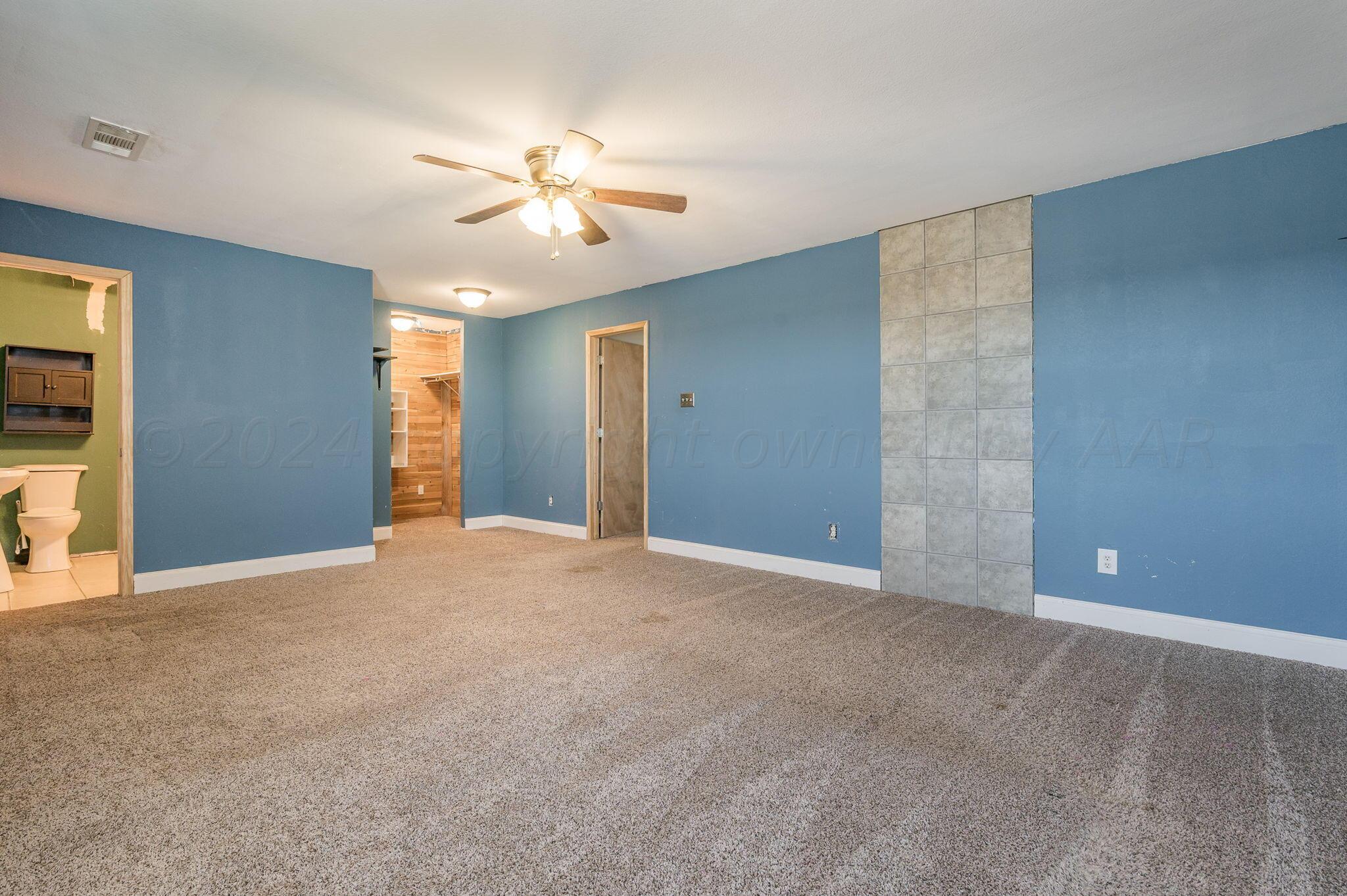 21600 Grandview Road Amarillo, TX 79124 - Photo 13 of 34 Master Bedroom-2