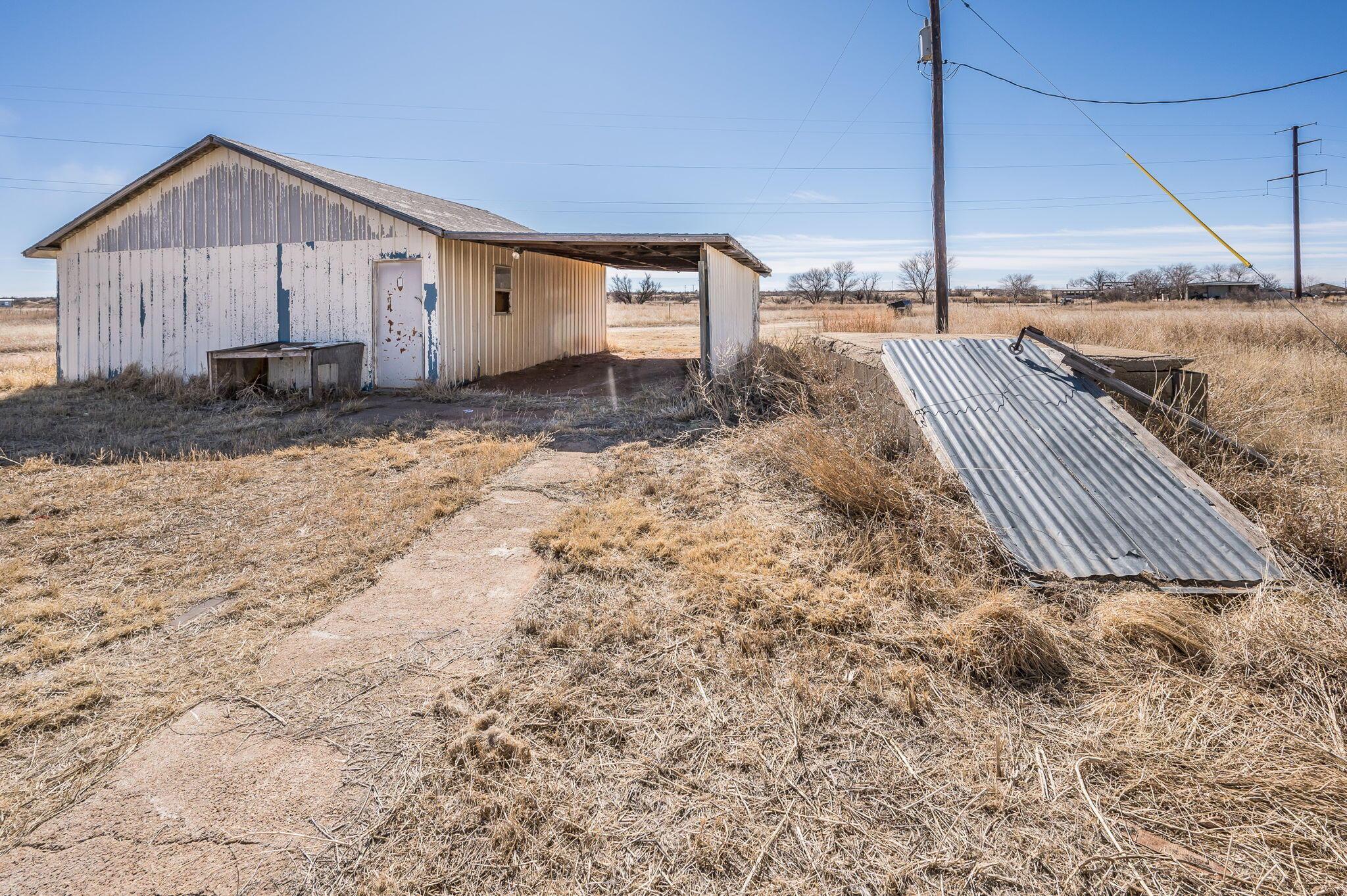 21600 Grandview Road Amarillo, TX 79124 - Photo 24 of 34 Storm Shelter