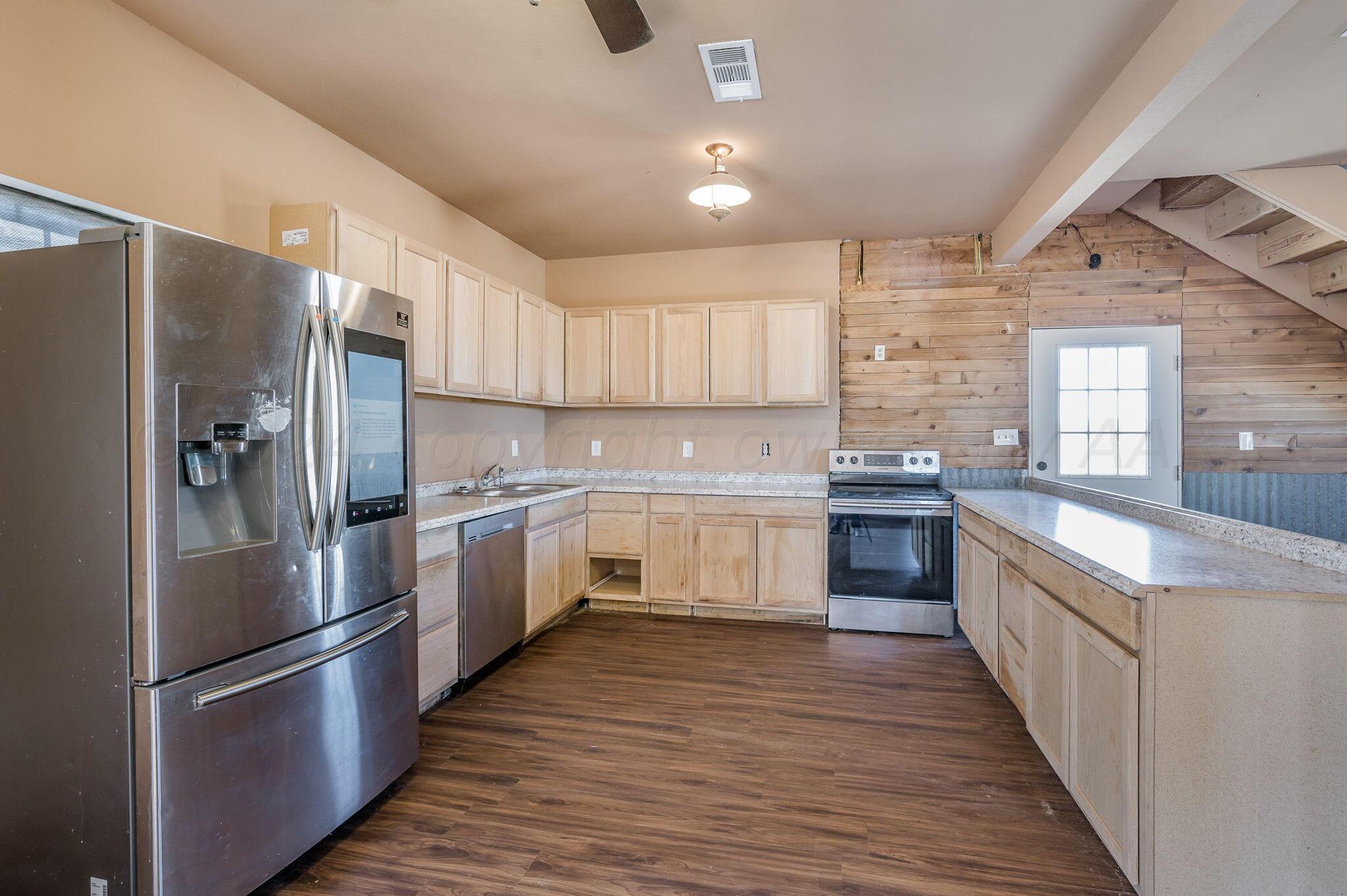 21600 Grandview Road Amarillo, TX 79124 - Photo 7 of 34 Kitchen