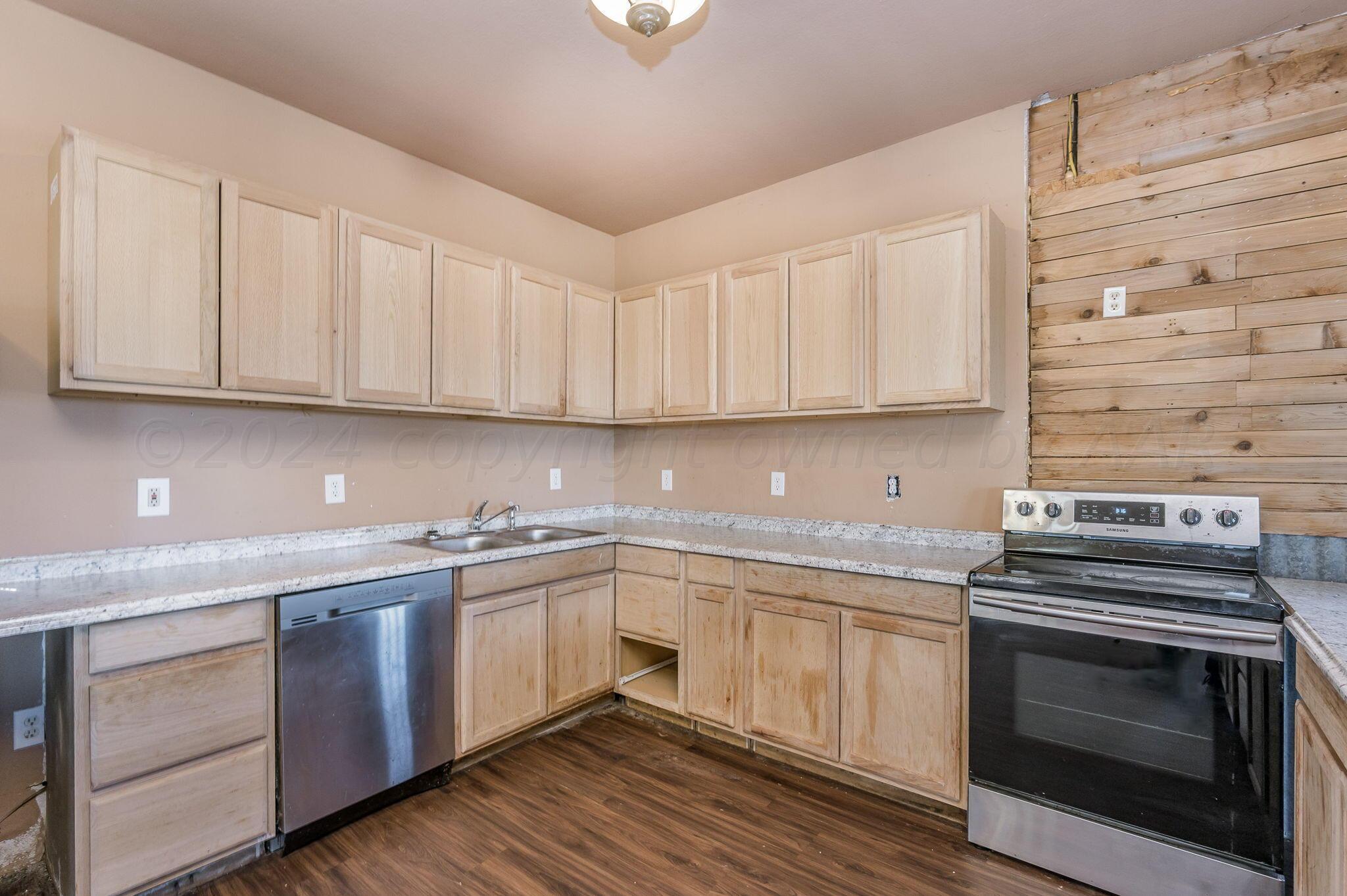 21600 Grandview Road Amarillo, TX 79124 - Photo 8 of 34 Kitchen-2