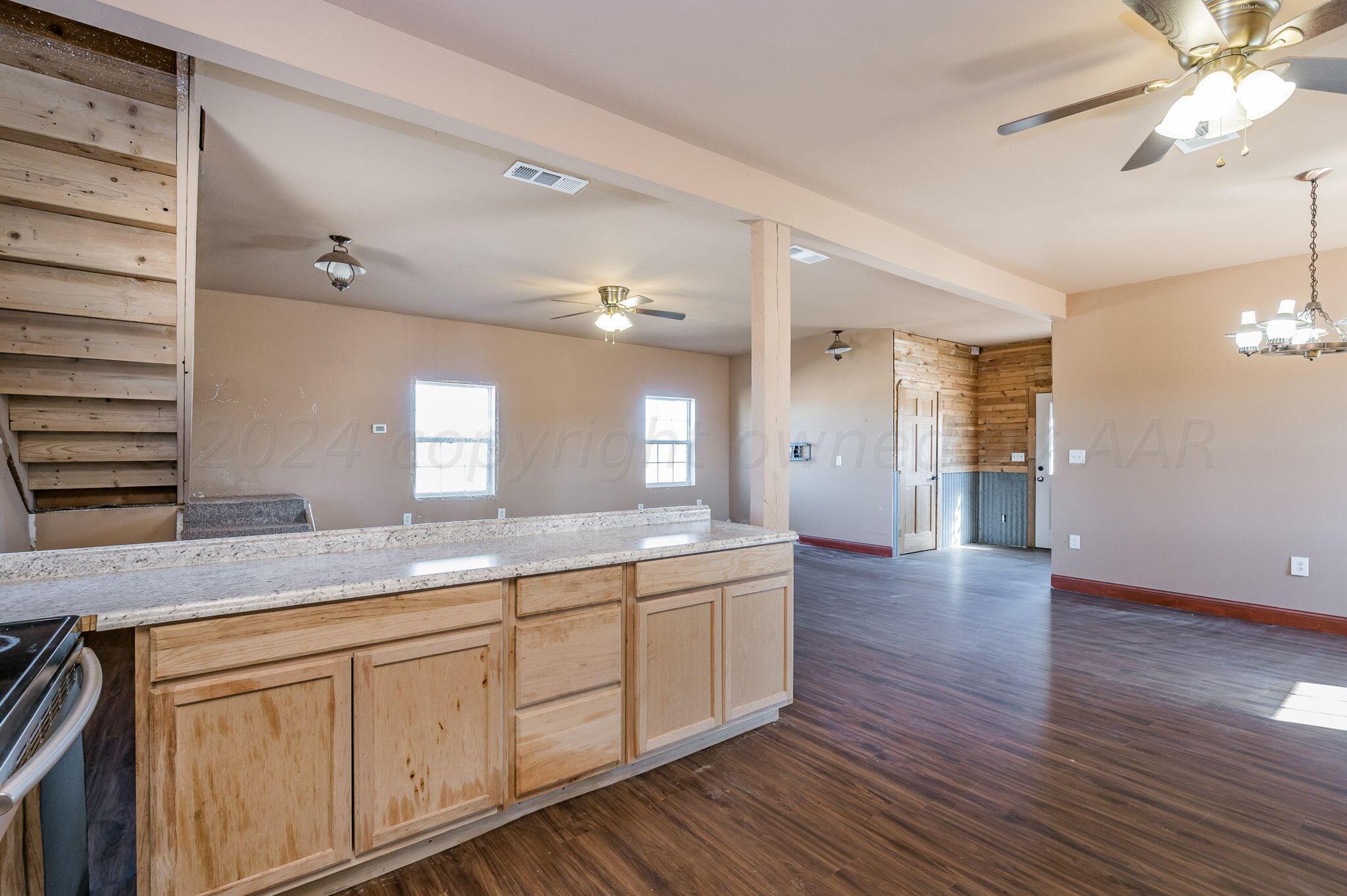 21600 Grandview Road Amarillo, TX 79124 - Photo 9 of 34 Kitchen-3