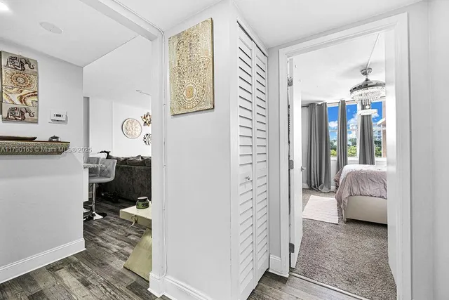 $1,890 | 777 South Federal Highway, Unit RP405, Pompano Beach, FL 33062