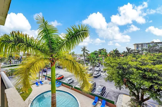 $1,890 | 777 South Federal Highway, Unit RP405, Pompano Beach, FL 33062