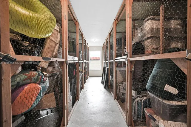 $1,890 | 777 South Federal Highway, Unit RP405, Pompano Beach, FL 33062