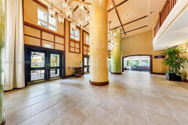 $4,000 | 2951 South Bayshore Drive, Unit 215, Coconut Grove, FL 33133