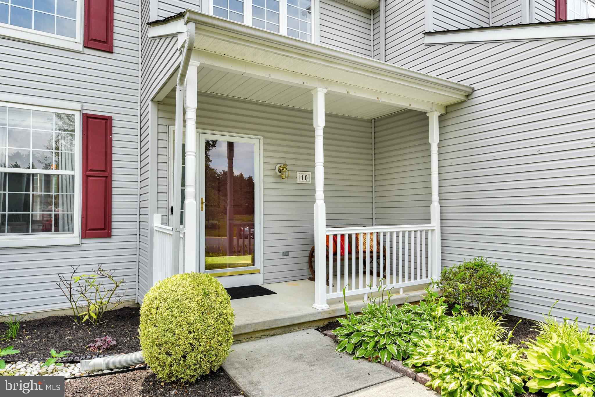 10 Bohemia Road Bear, DE 19701 - Photo 3 of 35 Front entrance with covered porch