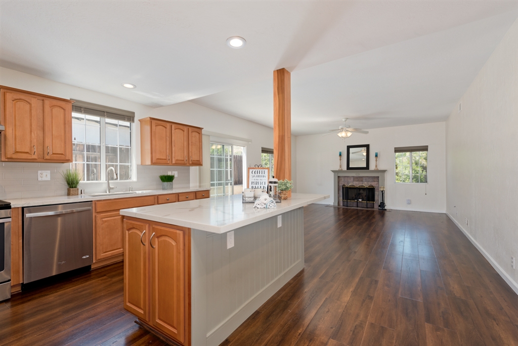10014 Pinewood View Santee, CA 92071 - Photo 1 of 25