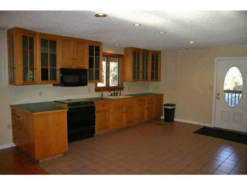 349 East Hebron Road Turner, ME 04282 - Photo 8 of 35 Kitchen.