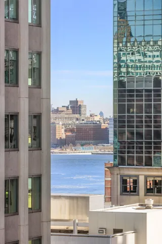 $699,000 | 105 Greene Street, Unit 1001, Jersey City, NJ 07302