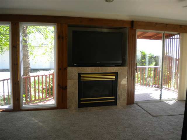 1801 Roslyn Road Grosse Pointe, MI 48236 - Photo 12 of 18 31062028-11.JPG