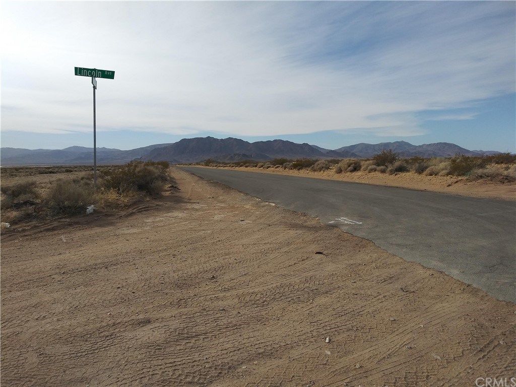1 Northside Road Lucerne Valley, CA 92356 - Photo 4 of 6