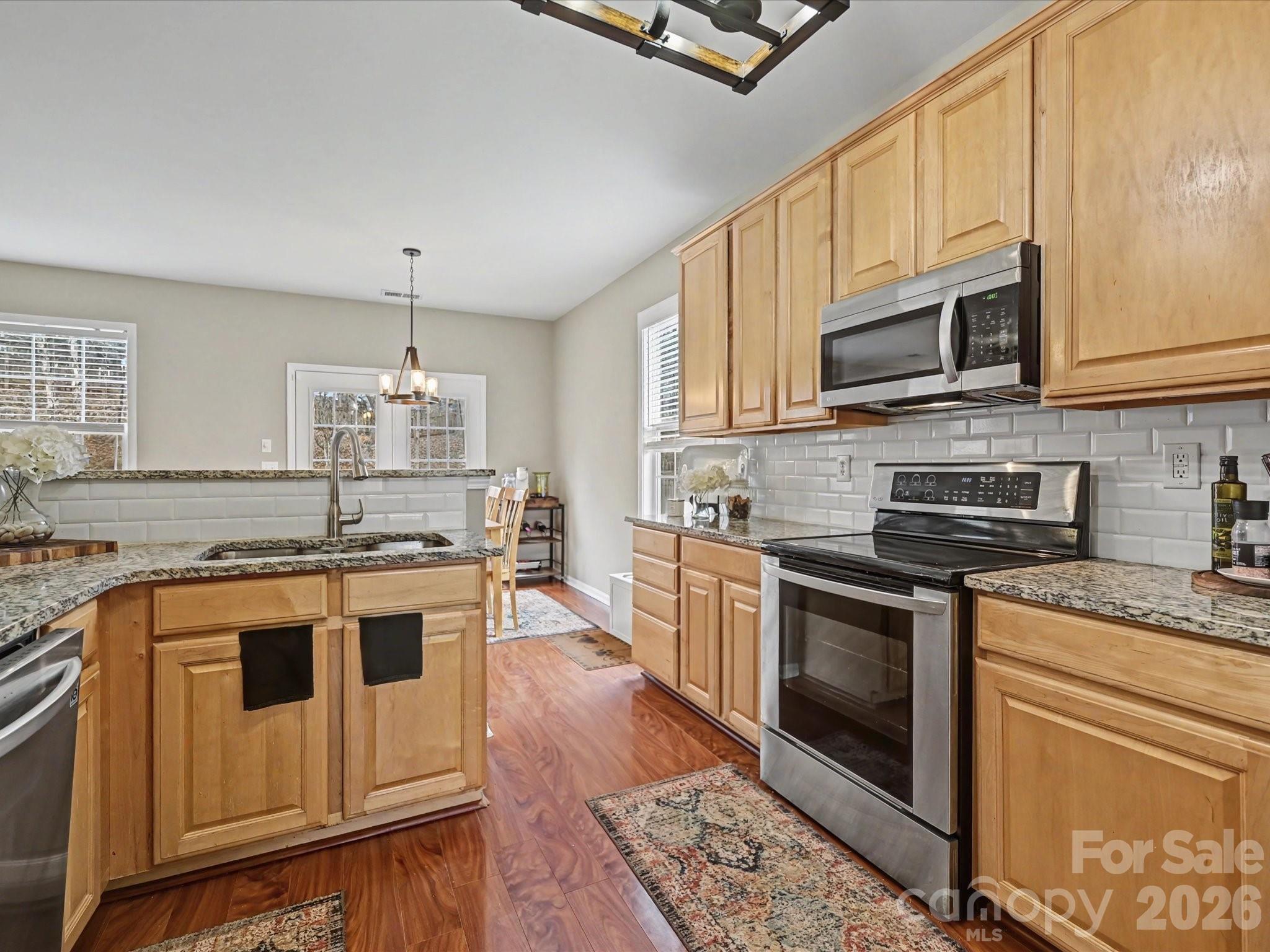 11512 Erwin Ridge Avenue Charlotte, NC 28213 - Photo 9 of 38