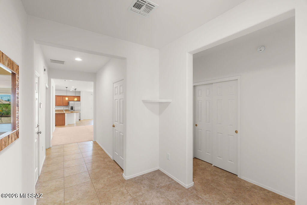 72 East Forrest Feezor Street Vail, AZ 85641 - Photo 7 of 41