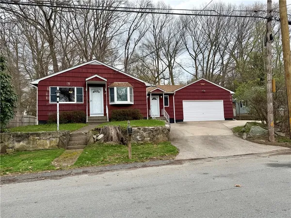 $495,000 | 49 Williams Street, Lincoln, RI 02865