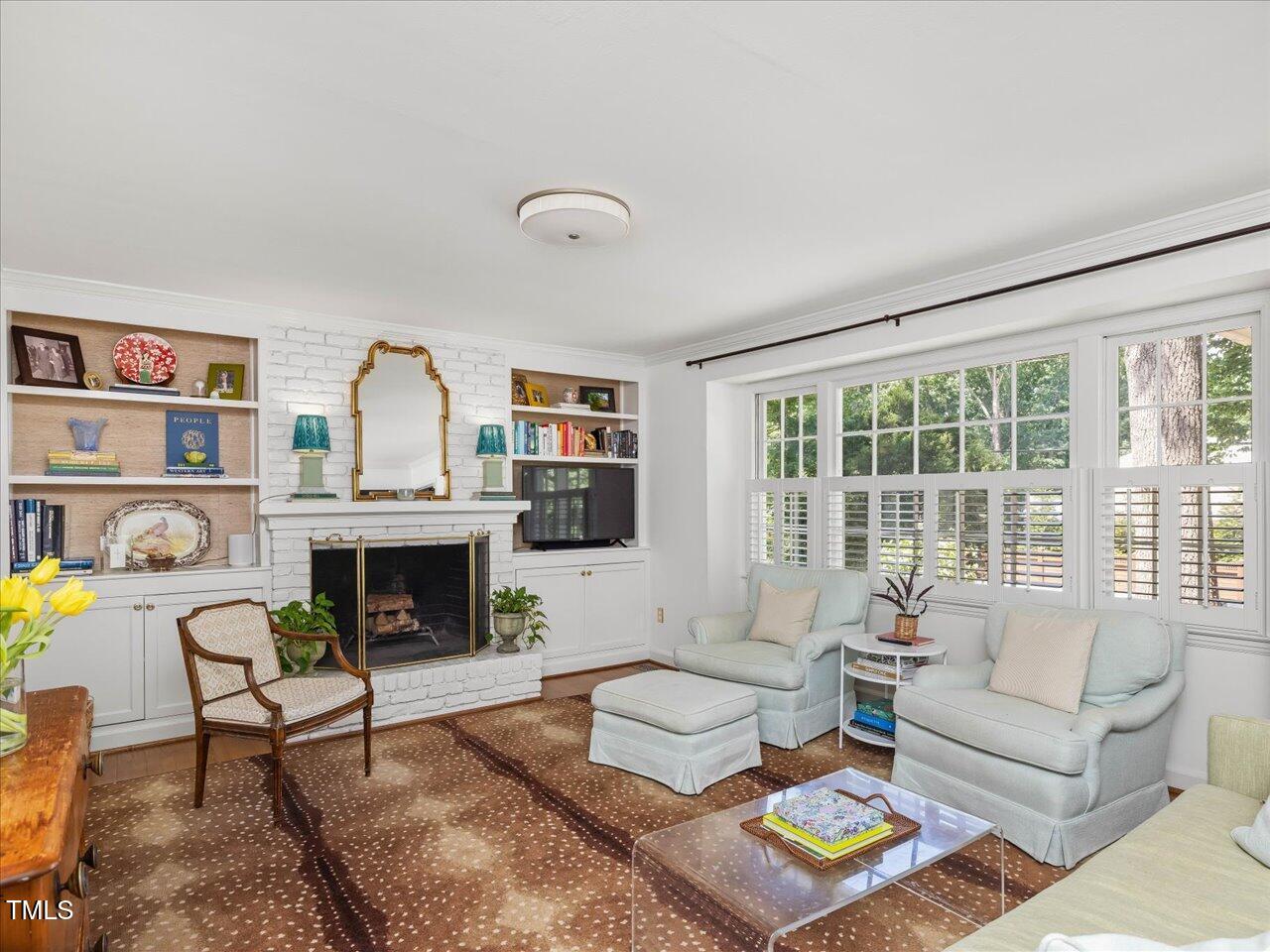 4112 Rowan Street Raleigh, NC 27609 - Photo 5 of 35 11-Living Room