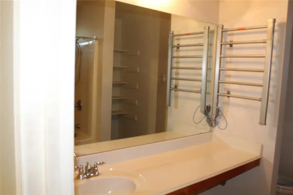 $2,250 | 508 Quartz Street, Arlington, TX 76002