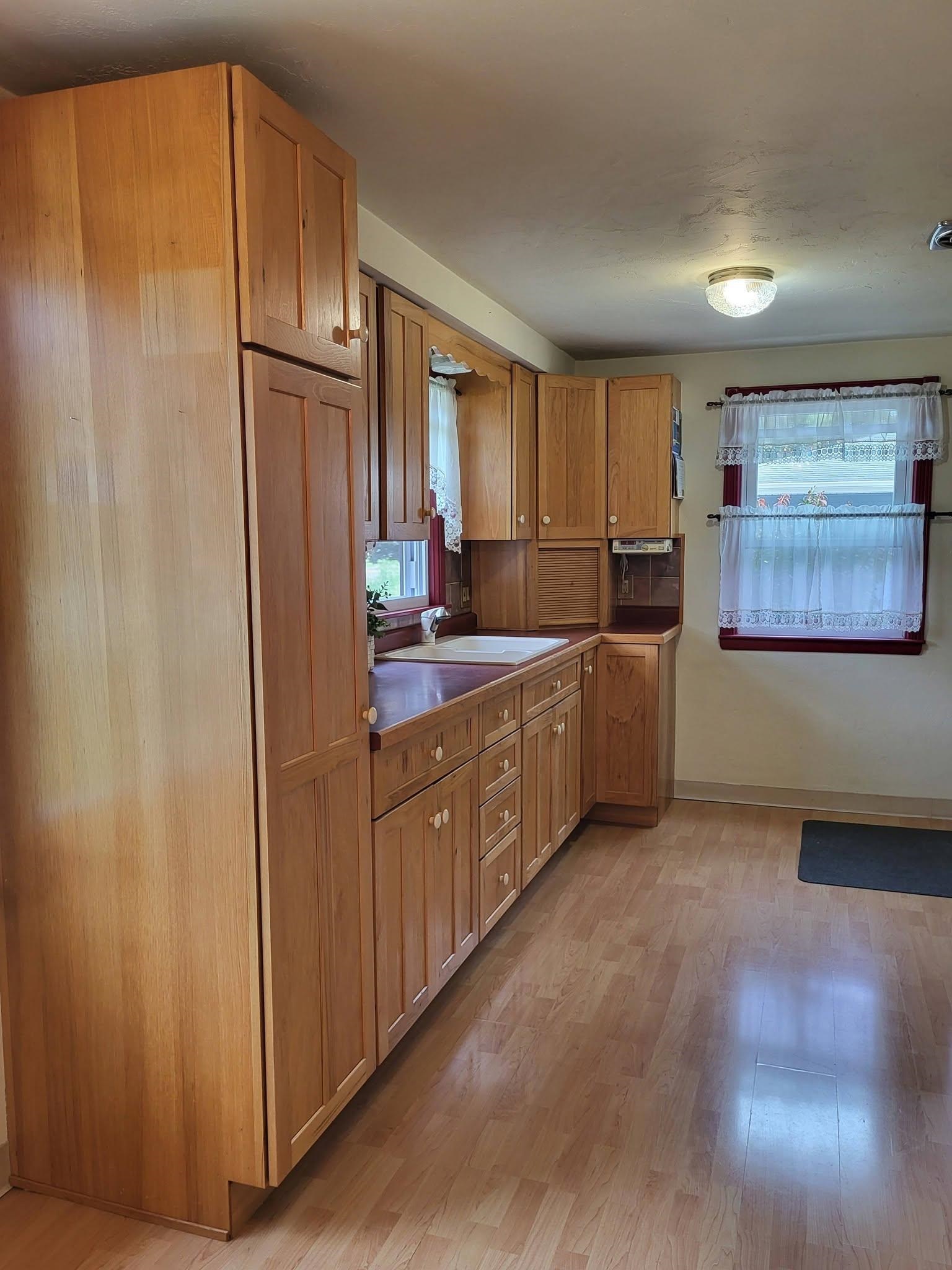 1703 Plank Road Menasha, WI 54952 - Photo 5 of 33 Gallery Image 5