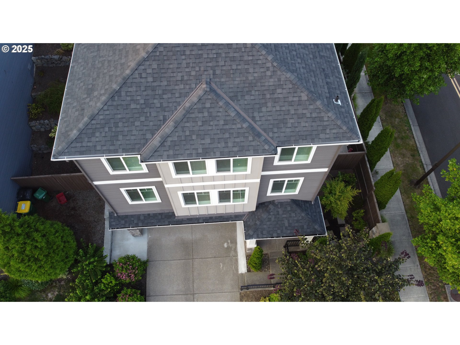 15557 Southwest Wren Lane Beaverton, OR 97007 - Photo 26 of 28 a black and white photo of a house