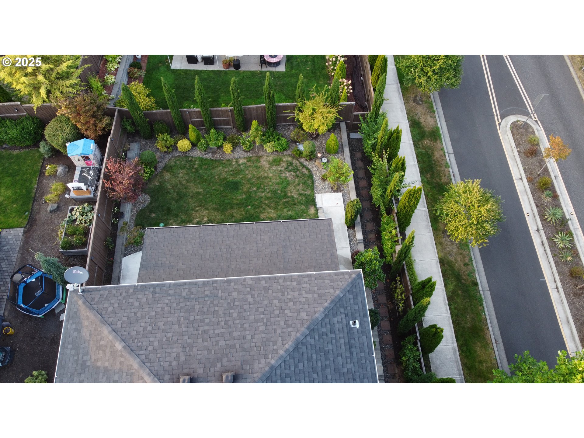 15557 Southwest Wren Lane Beaverton, OR 97007 - Photo 27 of 28 a black and white photo of a house