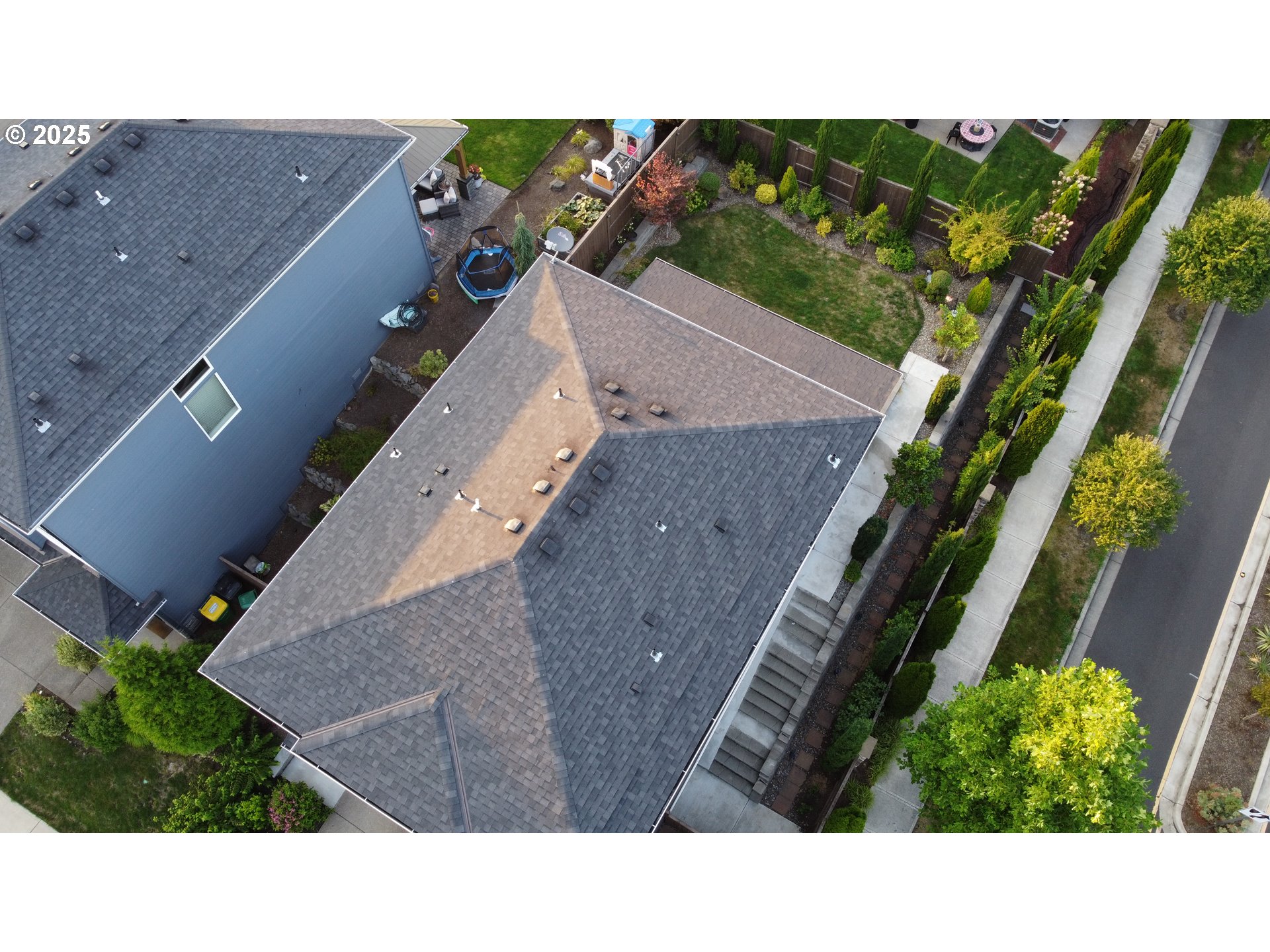 15557 Southwest Wren Lane Beaverton, OR 97007 - Photo 28 of 28 a black and white photo of a house