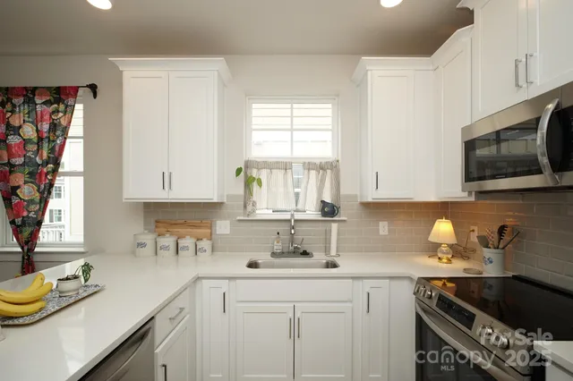 $302,000 | 711 Beaty Street, Davidson, NC 28036