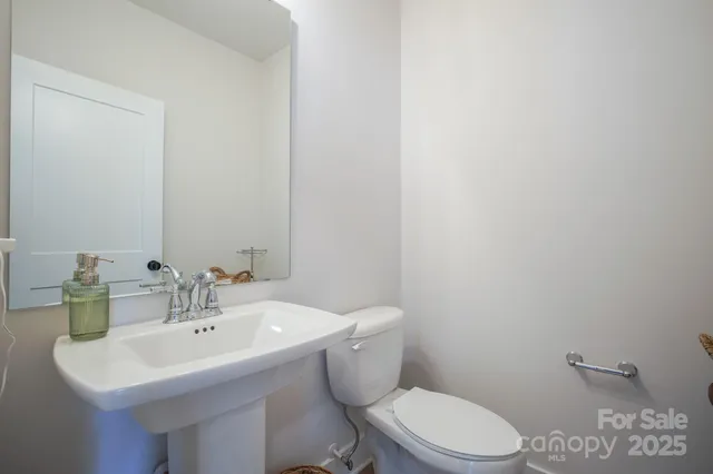 $302,000 | 711 Beaty Street, Davidson, NC 28036