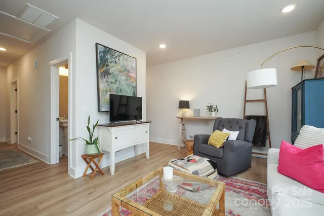 $302,000 | 711 Beaty Street, Davidson, NC 28036