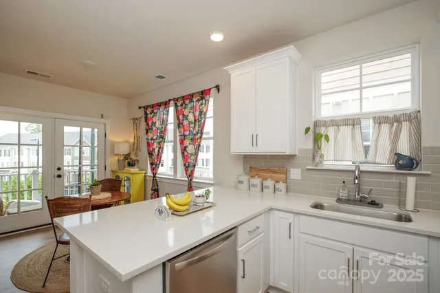 $302,000 | 711 Beaty Street, Davidson, NC 28036