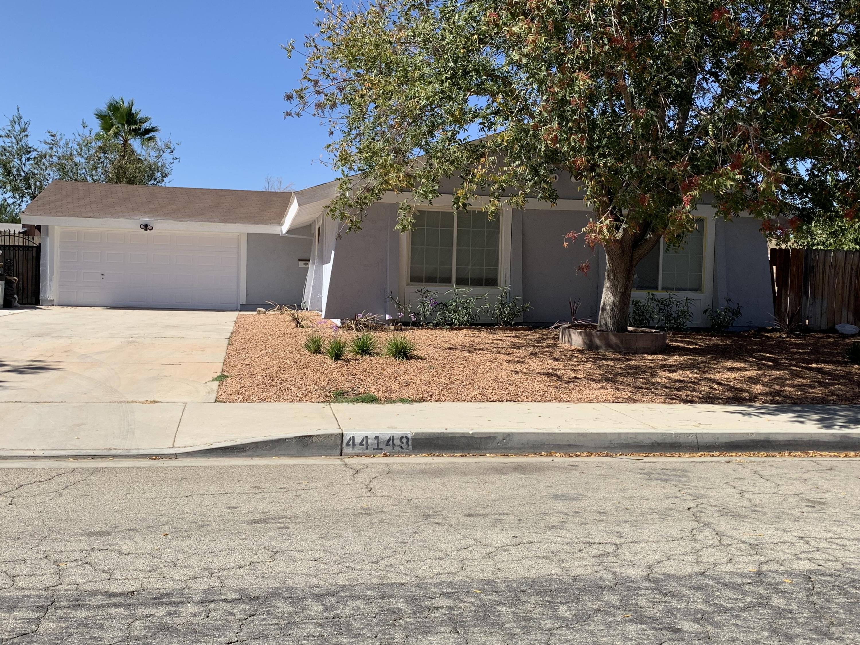 44149 Raysack Avenue Lancaster, CA 93535 - Photo 1 of 15 Raysack5