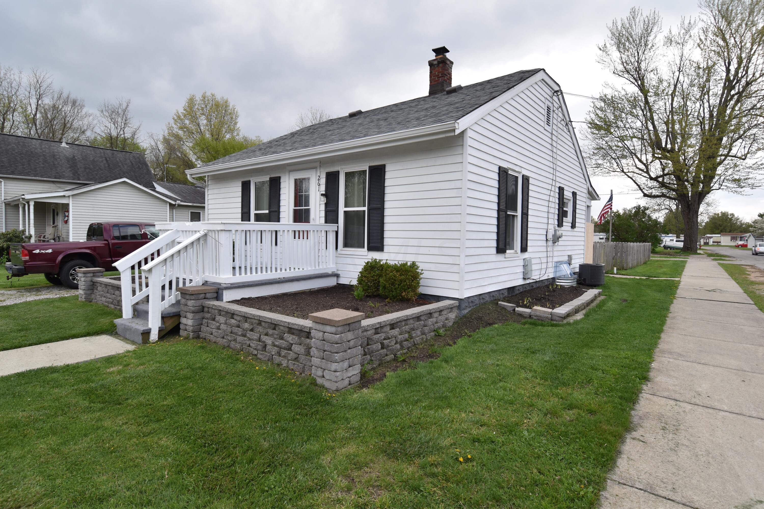 261 Spring Street Pataskala, OH 43062 - Photo 1 of 25 261 Spring St. - 4