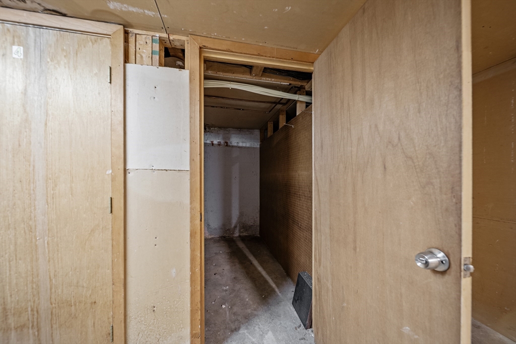 52 High Street, Unit 5 Methuen, MA 01844 - Photo 13 of 32 a view of bathroom with shower