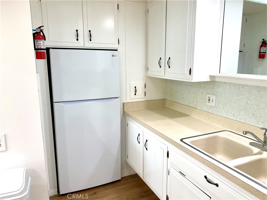1312 Golden Rain Road Seal Beach, CA 90740 - Photo 8 of 38 newer refrigerator