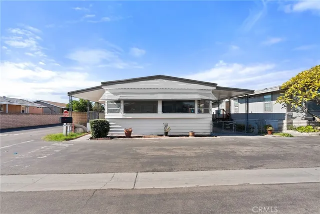 $189,000 | 9080 Bloomfield Avenue, Unit 72, Lakewood, CA 90630